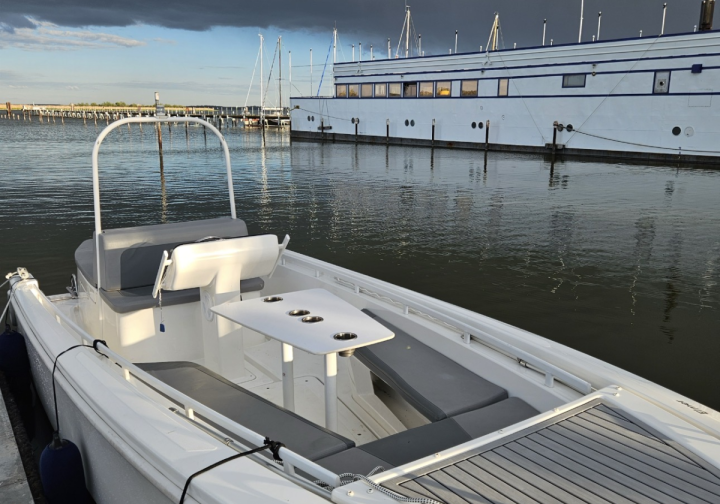 Motorboot Sportboot Q24 / 1 Bild 1