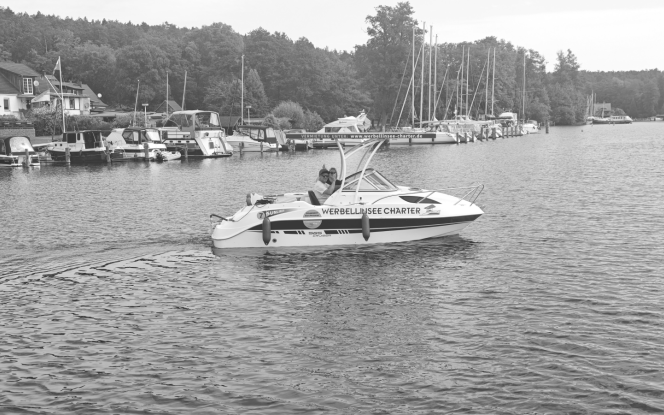 Motorboot Sunliner 2 Solarboot Bild 5