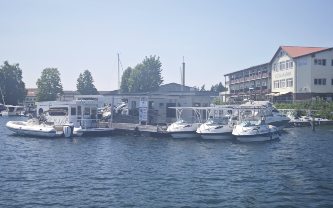 Motorboot Sunliner 5 Solarboot Bild 10