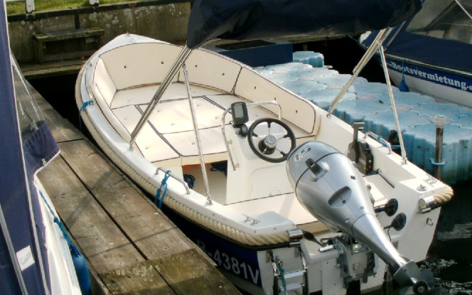 Motorboot Sunny 1 Bild 2