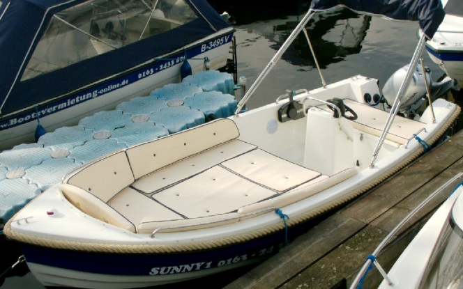 Motorboot Sunny 1 Bild 8