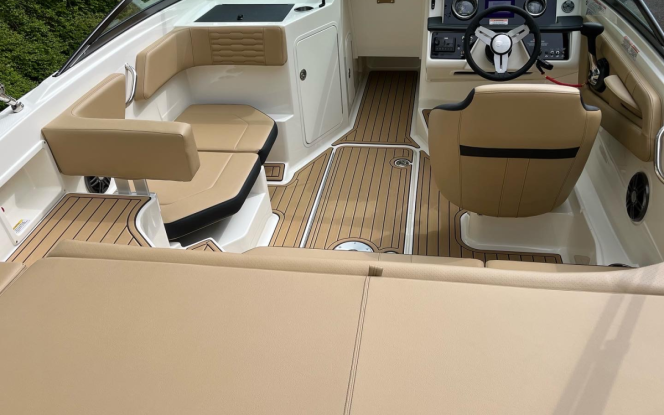 Motorboot Trailercharter Sea Ray 190 SPXE Bild 4