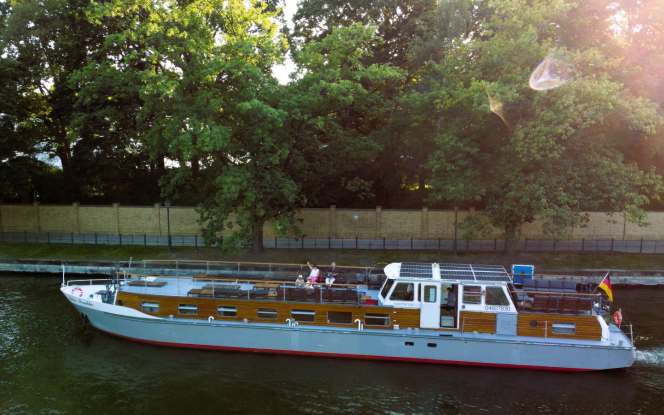 Yacht John Franklin Bild 2