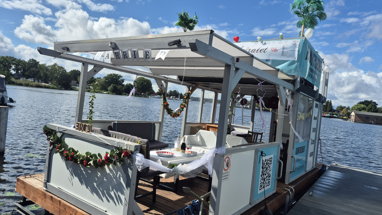 Floss Floß mieten in Berlin – Rumtreiber Partyfloß für bis zu 12 Personen Bild 7