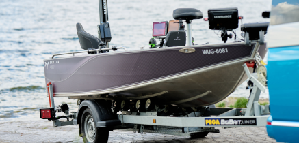 Boote auf Trailer Skylla 420 ALU - ePropulsion Navy 3.0 Evo mieten