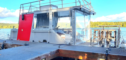 Floss Floß mieten in Berlin ? Eventfloß für 16 Personen ohne Führerschein mieten