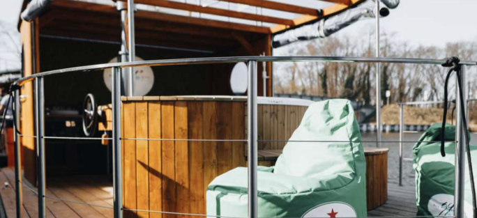 Floss Whirlpoolboot - im Winter mieten