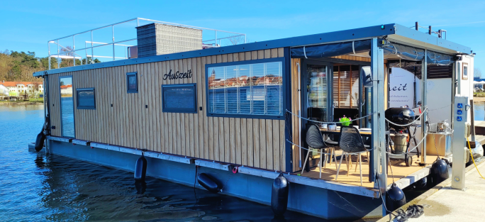 Hausboot Auszeit mit Sauna führerscheinfrei mieten