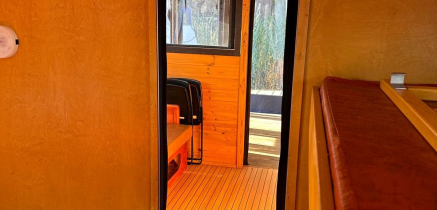 Hausboot Finn - einfach Urlaub machen oder eine kurze Ausszeit nehmen - bis zu 6 Schlafplätze mieten