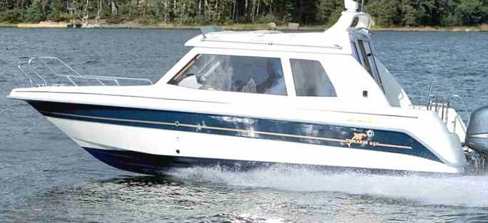 Motorboot Boot mit Kajüte Angelboot mieten Berlin mieten