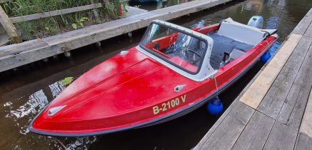 Motorboot Führerscheinfreies Motorboot für 4 Personen - Willy mieten