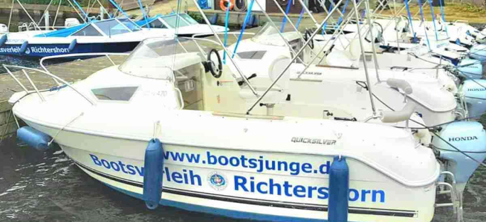 Motorboot Führerscheinfreies Motorboot Quicksilver 470 ?Evi? in Berlin Köpenick Grünau mieten mieten