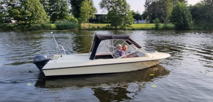 Motorboot Motorboot  ?Martina? 15 PS - führerscheinfrei mieten