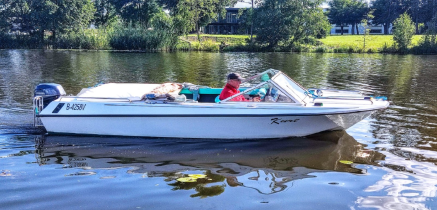 Motorboot Motorboot ?Kurt? 15 PS - führerscheinfrei mieten