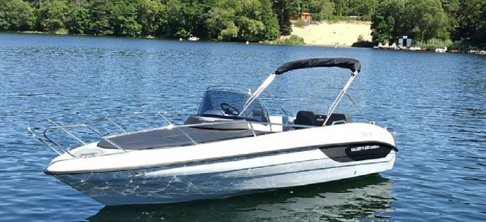 Motorboot ?PALERMO? Motorboot Sundeck / Führerscheinfrei / Grünheide am Petzsee mieten