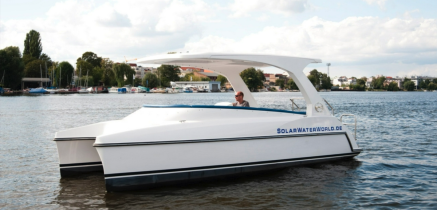 Motorboot SunCat 23 bis zu 12 Personen- Solarboot mieten