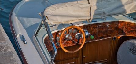 mietboote Bootscharter Floß mieten Berlin