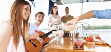 mietboote Bootscharter Frauentag