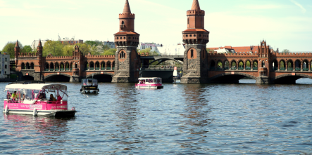 Bootsfahrt zum Verschenken - Motiv Oberbaumbrücke - Standard