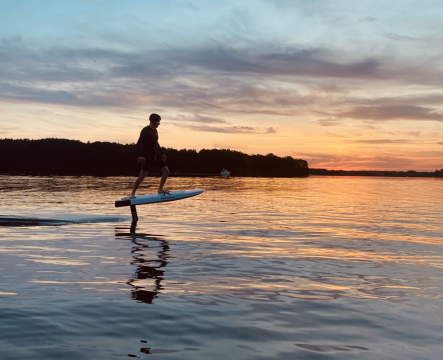 eFoil - Einsteigerkurs - Bootsverleih in Berlin Tegel Bild 2
