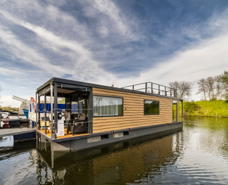 Jetzt 10% Frühbucherrabatt sichern für deinen Hausbooturlaub auf der Mecklenburgischen Seenplatte Bild 10