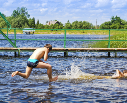 Kindertag am 1. Juni eine Bootstour planen