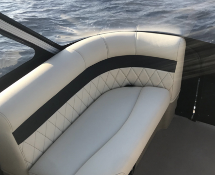 Lassen dich mit der Prenzl.-Berg 2 über Berlins Wasserstraßen chauffieren Bild 2