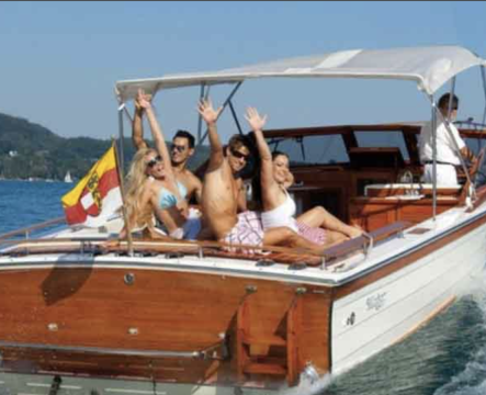 Partyboot Sir Windsor - Luxus und Abenteuer auf den Gewässern von Berlin und Brandenburg Bild 4