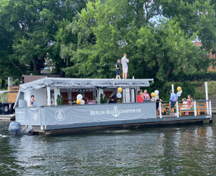 Partyboote Vergleich 12 bis 50 Personen Bild 3