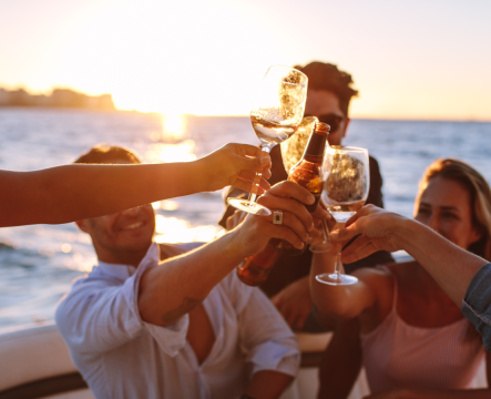 Spontan aufs Wasser - Jetzt Boote für morgen buchen ? Frühling & Sommer 2025 erleben! Bild 1