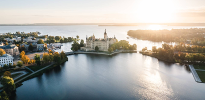 Frühbucherrabatt sichern für deinen Hausbooturlaub Jetzt 10%  auf der Mecklenburgischen Seenplatte