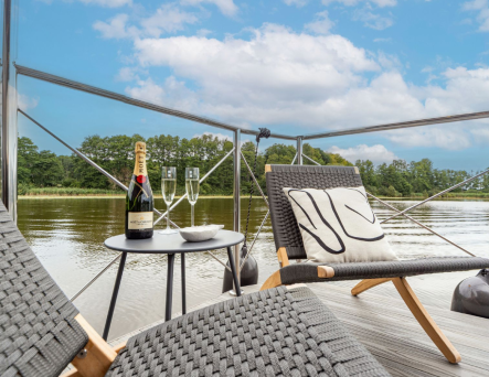 Warum ist ein Hausboot Müritz die ideale Wahl für Paare?