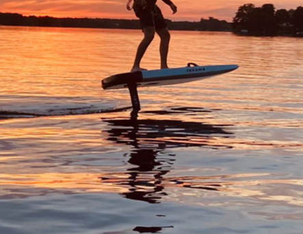 Wassersport Trend 2024: eFoil - eFoil-Wassersport wird immer beliebter!